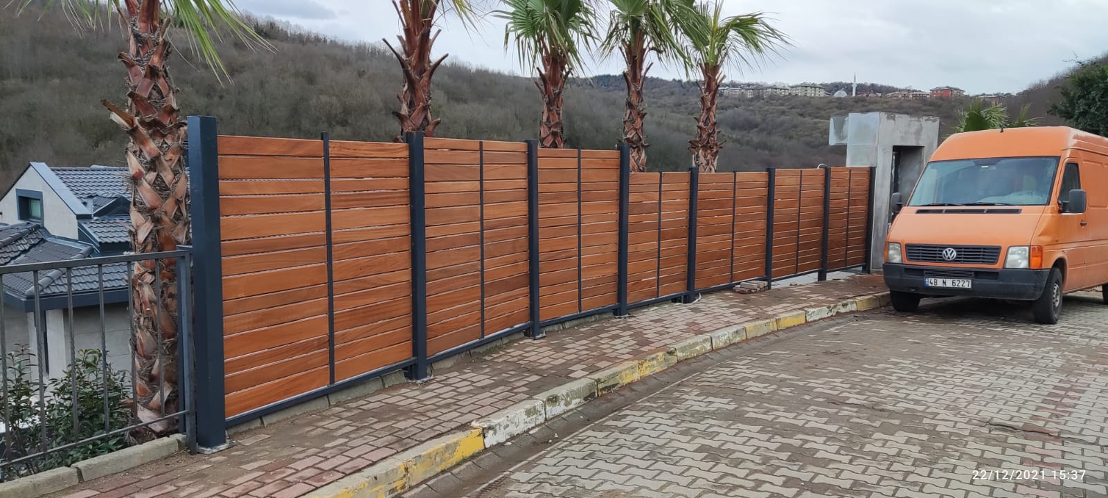 AHŞAP PARAVAN ÇİT  DİBETU  ZEKERİYAKÖY